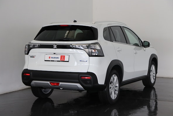 Vehicle image 8