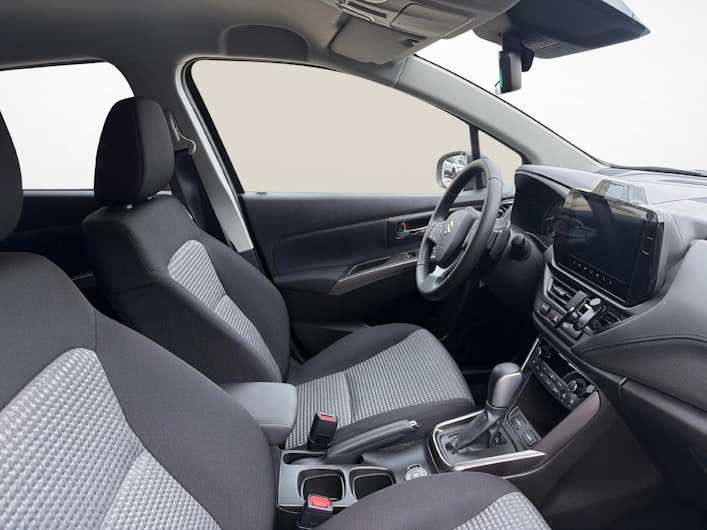 Vehicle image SUZUKI S-CROSS