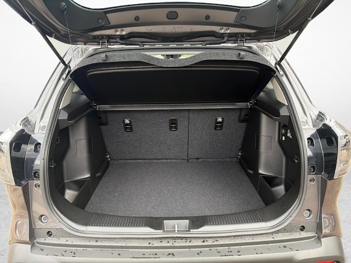 Vehicle image SUZUKI S-CROSS