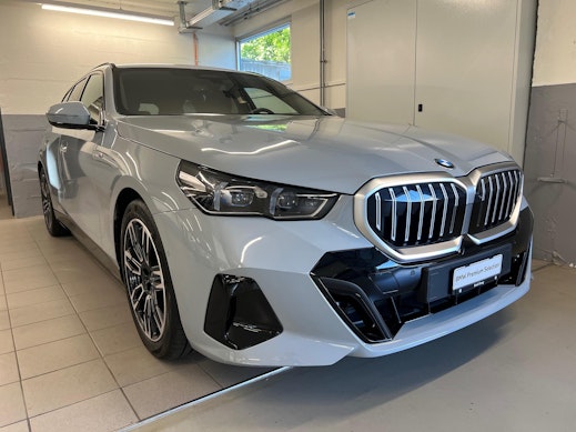 BMW 520d xDrive Touring 0