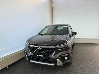Vehicle image SUZUKI S-CROSS 0