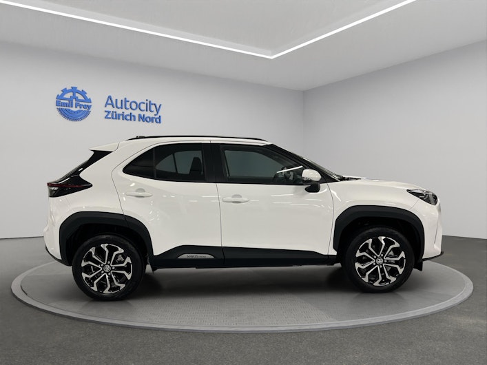 Vehicle image TOYOTA YARIS CROSS