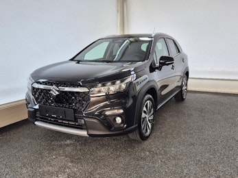 Vehicle image SUZUKI S-Cross 1.4 T Compact Top Hybrid 4x4 Vehicle image SUZUKI S-Cross 1.4 T Compact Top Hybrid 4x4