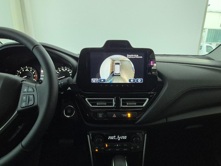 Vehicle image SUZUKI S-CROSS