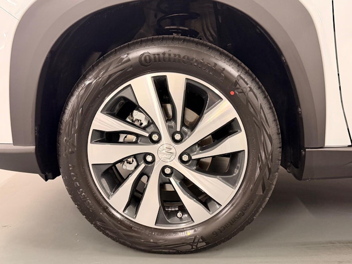 Vehicle image SUZUKI S-CROSS