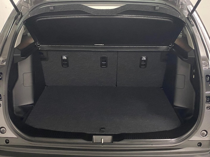 Vehicle image SUZUKI S-CROSS