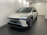 First vehicle image