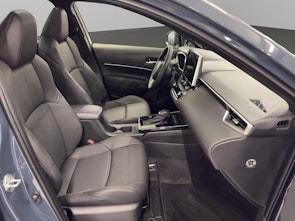 Vehicle image TOYOTA Corolla Cross 2.0 HSD Premium AWD-i