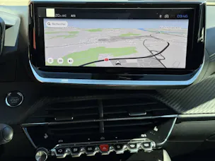 Peugeot 2008 Hybrid 145 e-DCS6 GT