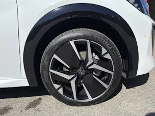 Peugeot 208 Electrique 156 ch (115 kW) GT