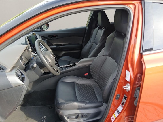 Vehicle image 8