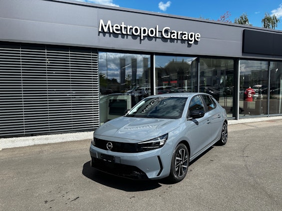 First vehicle image