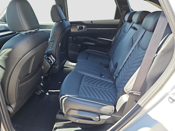 Vehicle image 5 Vehicle image 5