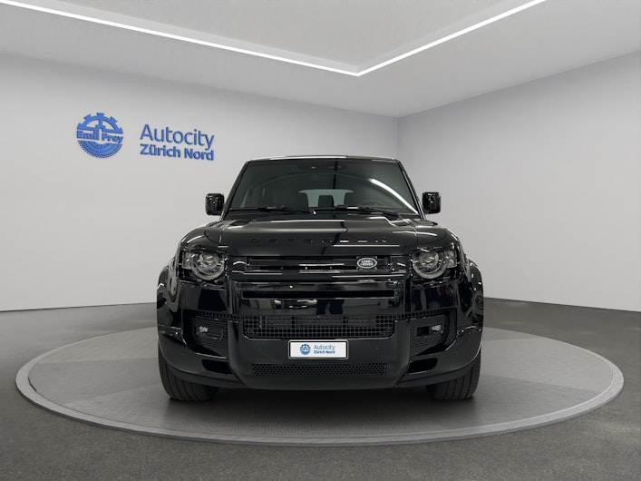 Vehicle image LAND ROVER DEFENDER