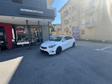 First vehicle image