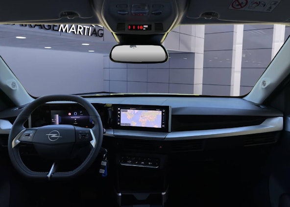 Vehicle image 4 Vehicle image 4