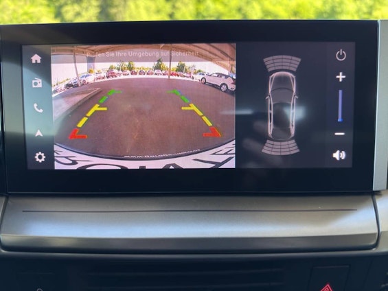 Vehicle image 8 Vehicle image 8