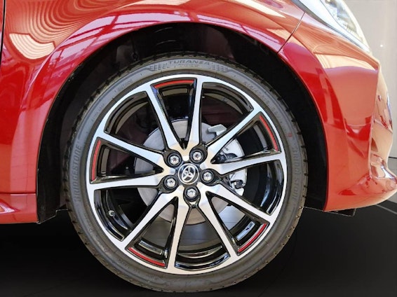 Vehicle image 15 Vehicle image 15