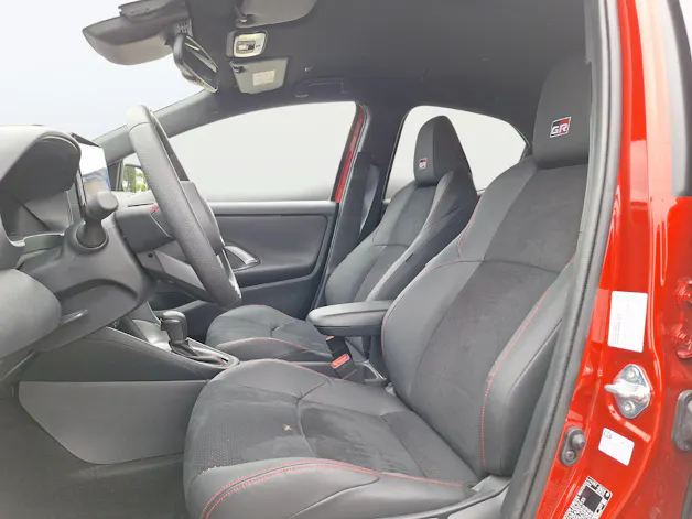 Toyota Yaris 1.5 VVT-i HSD GR Sport