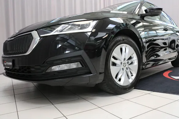 Škoda Octavia Combi 2.0 TDI Ambition DSG 4x4