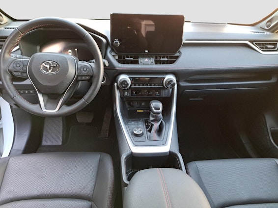 Vehicle image 11