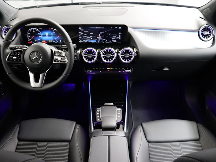 Vehicle image MERCEDES-BENZ B 200