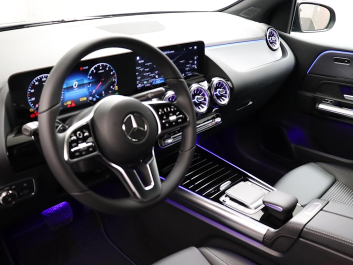 Vehicle image MERCEDES-BENZ B 200