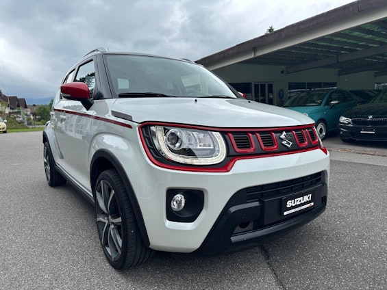 First vehicle image