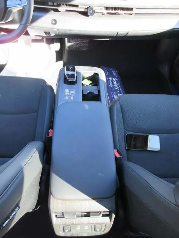 Nissan Ariya Evolve e-4orce
