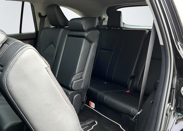 Vehicle image 15 Vehicle image 15