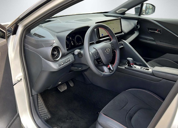 Vehicle image 13 Vehicle image 13