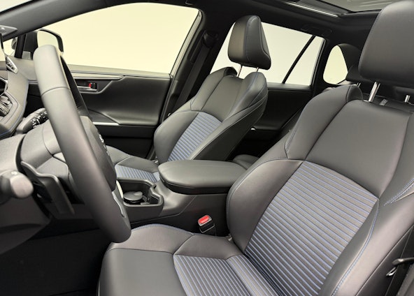 Vehicle image 5 Vehicle image 5