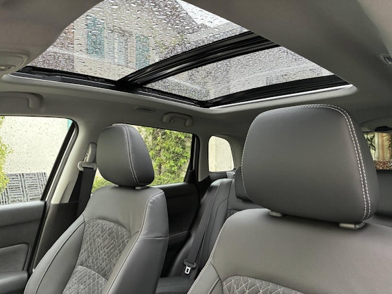 Vehicle image 8 Vehicle image 8