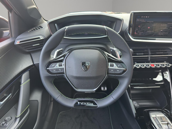 Vehicle image PEUGEOT 208