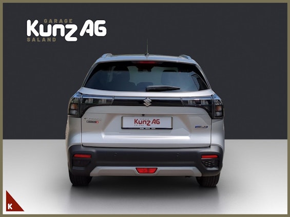 Vehicle image 4 Vehicle image 4