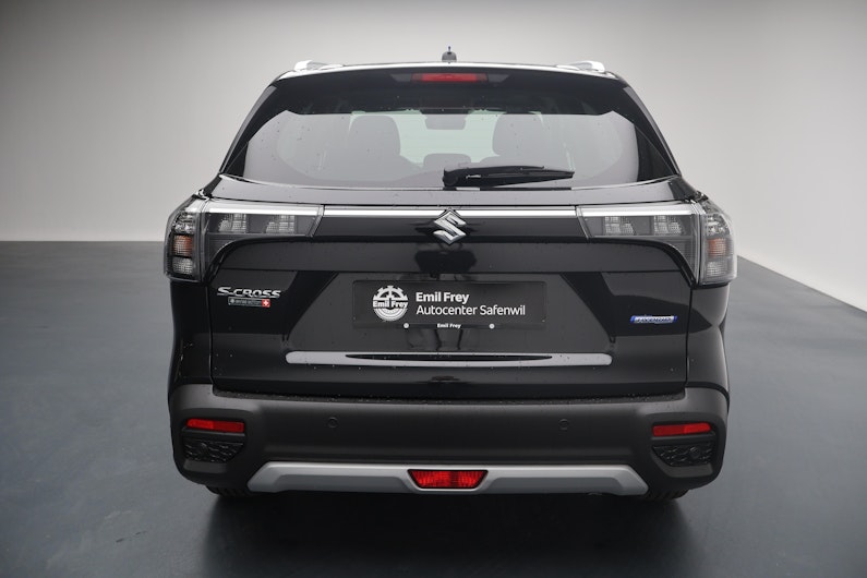 Vehicle image SUZUKI S-CROSS