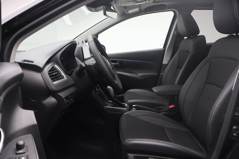 Vehicle image SUZUKI S-CROSS