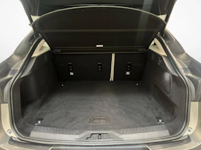 https://vehicle.imgix.net/3891374/4aad20f8-1da1-4344-b7c8-c5687eb9482b.jpg