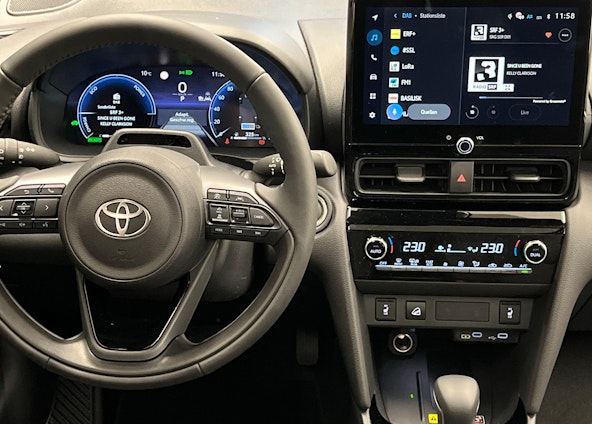 Vehicle image 9 Vehicle image 9