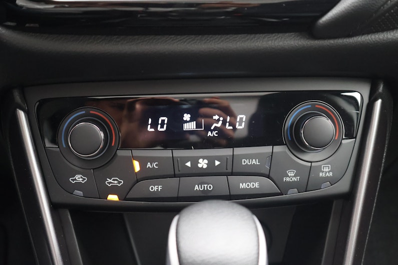 Vehicle image SUZUKI S-CROSS