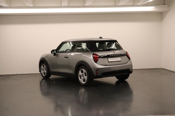 MINI Mini F66 1.5i Cooper C 2