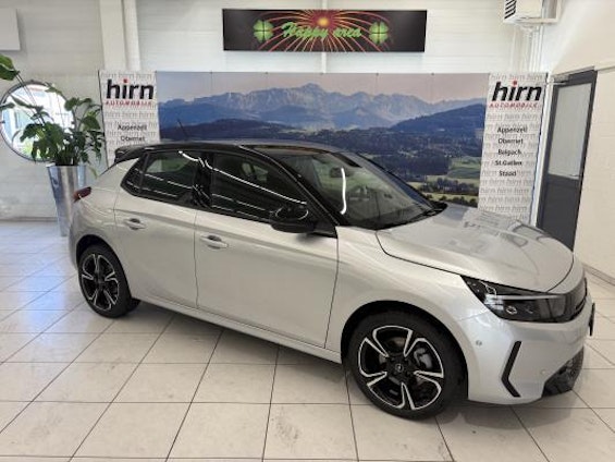 First vehicle image