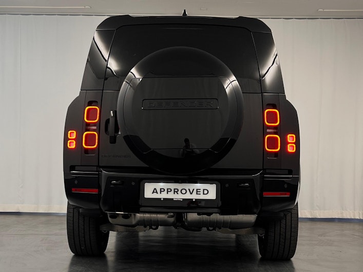 Vehicle image LAND ROVER DEFENDER