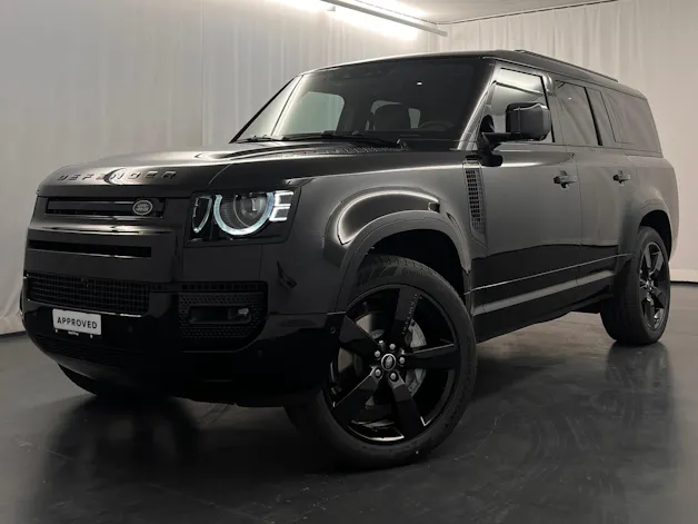 Land Rover Defender 130 3.0 D I6 300 X-Dynamic HSE