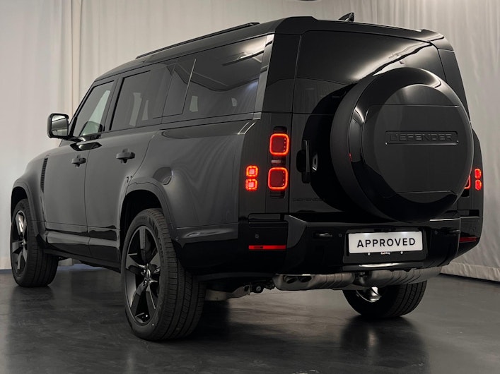 Vehicle image LAND ROVER DEFENDER