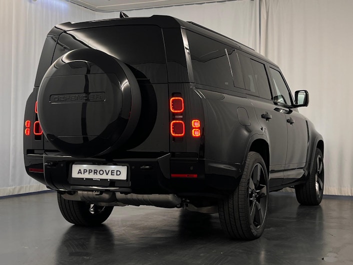 Vehicle image LAND ROVER DEFENDER