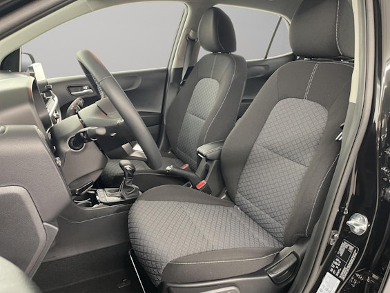 Vehicle image 5 Vehicle image 5