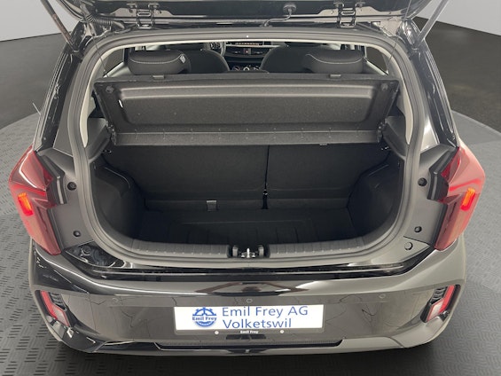 Vehicle image 4 Vehicle image 4