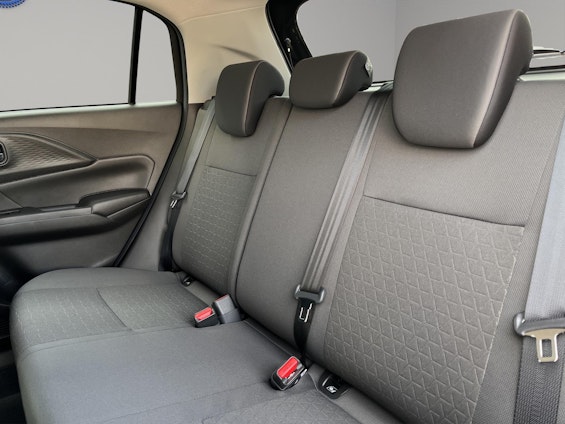 Vehicle image 7 Vehicle image 7