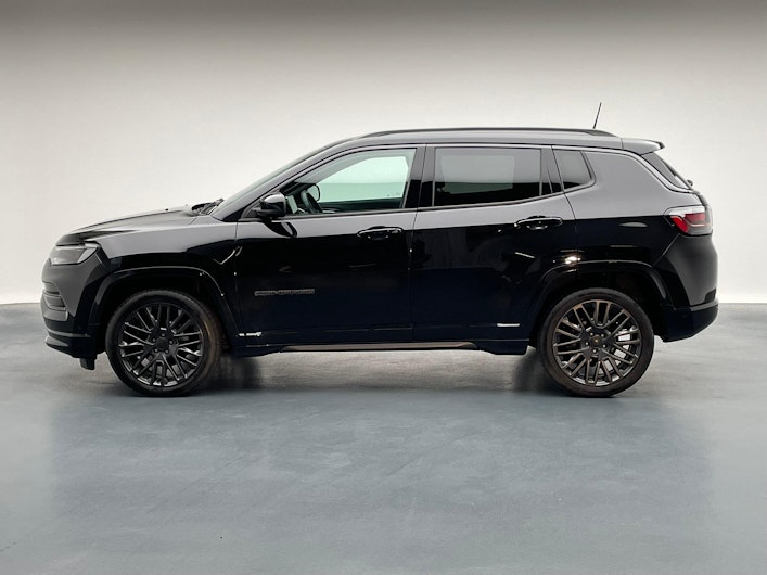 Vehicle image JEEP COMPASS